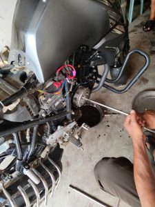 Motorcycle Oil Leak from Bottom of Engine: Causes and Solutions – Take