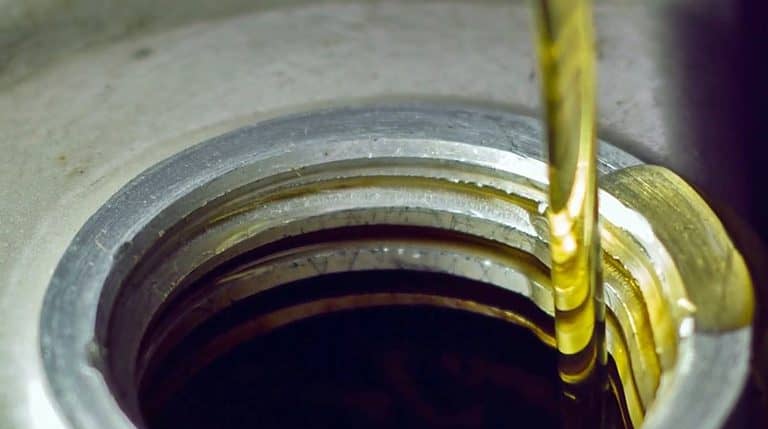 Thickest Motor Oil: Details & Comparison - Take Your Oil