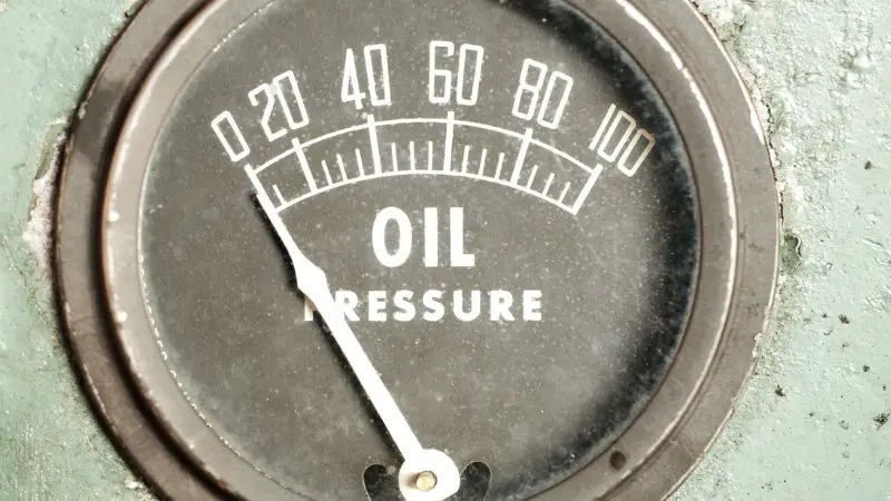 6.2 low oil pressure at idle