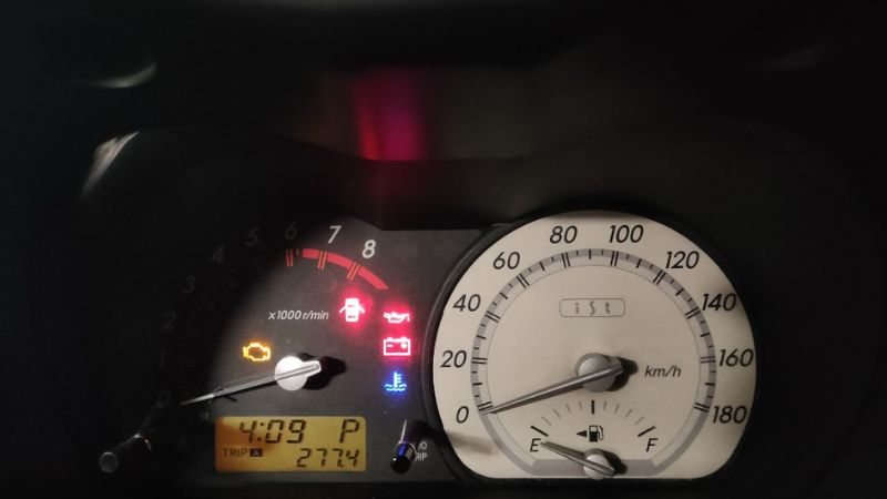 Build Oil Pressure without Starting Car
