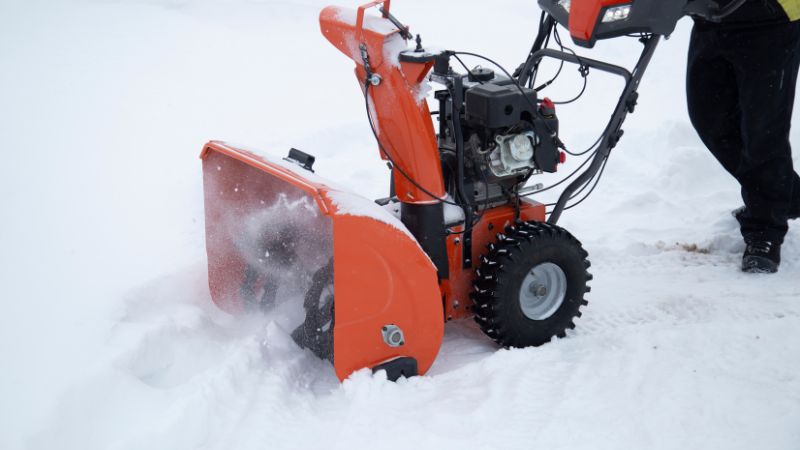 What Is Snow Blower Oil